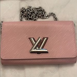 Louis vuitton twist epi rose balerine